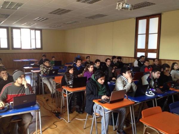 BwSxW0jIYAA38CV.jpg:large