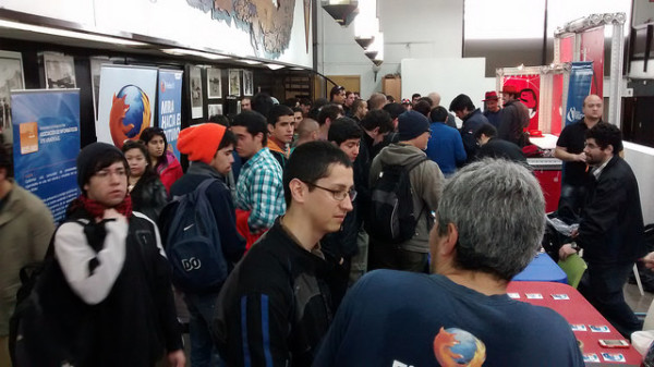 15277810828_0d452fbe49_z